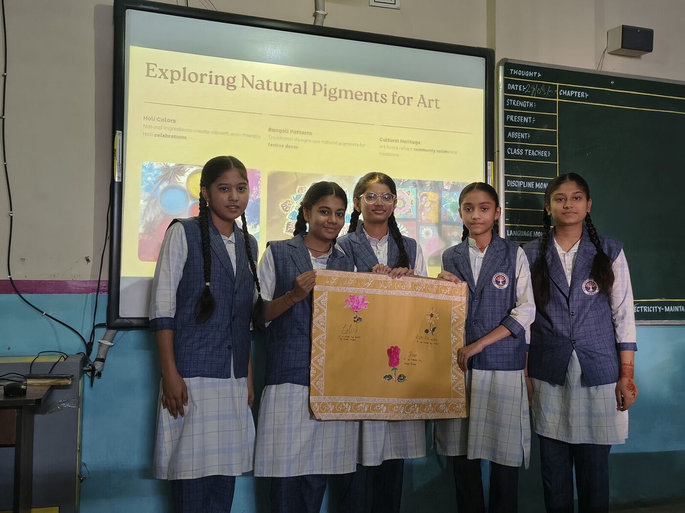 Class 9 students present their project "Exploring Natural Pigments for Art"